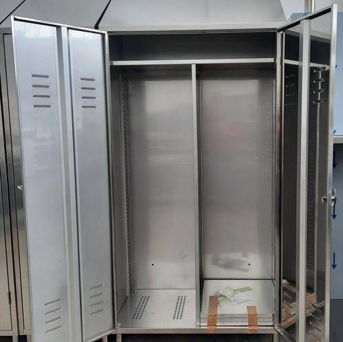Armadietto porta scope doppio